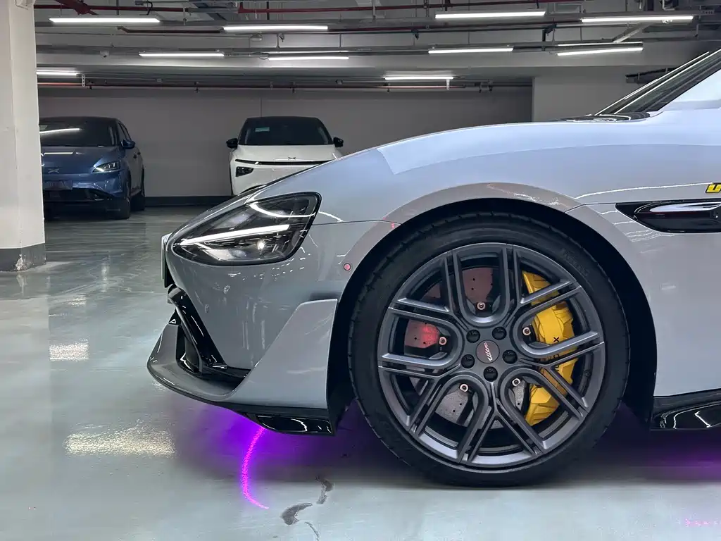 XIAOMI CAR XIAOMI SU7 ULTRA