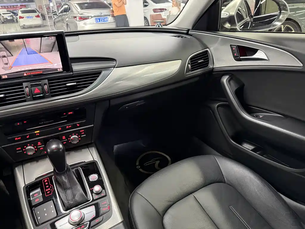 Audi A6L — миниатюра 10