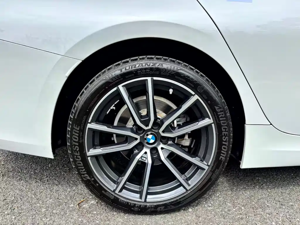 BMW 3 Series — миниатюра 20