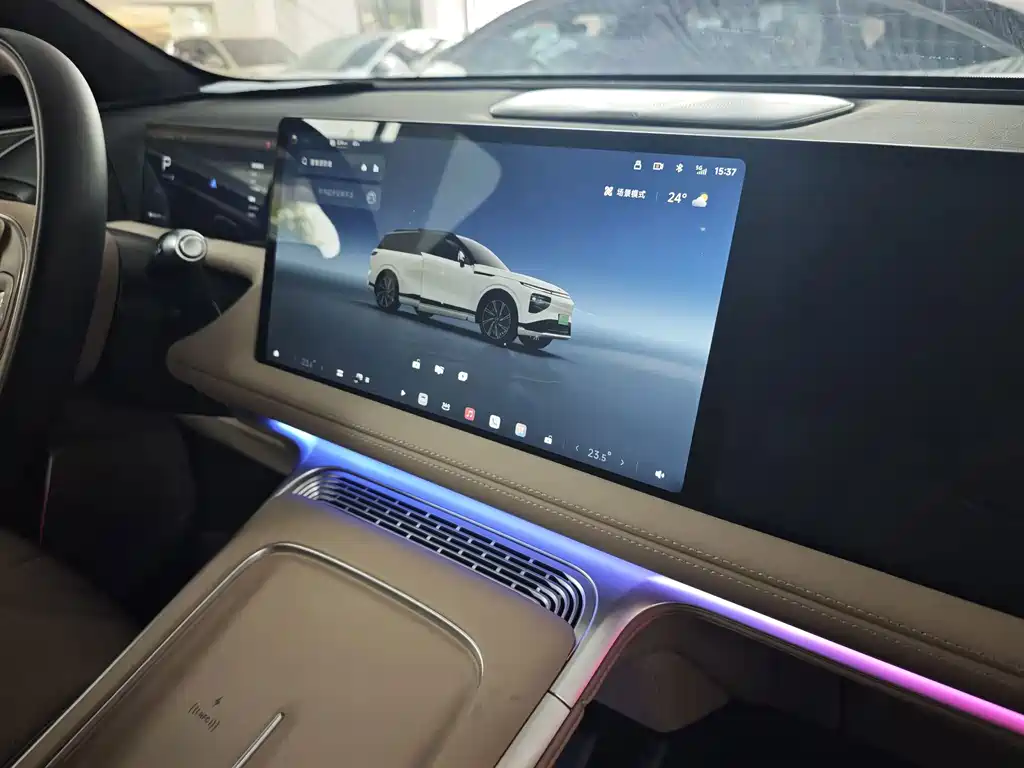 XPeng G9 — миниатюра 10