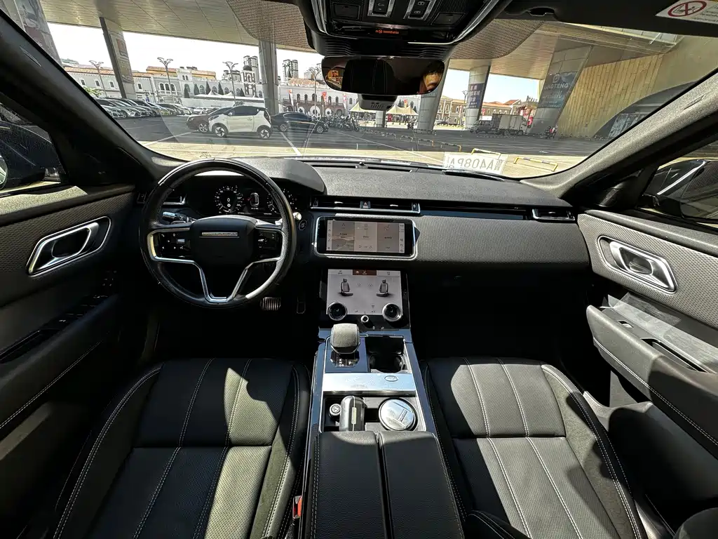 Land Rover Velar — миниатюра 7