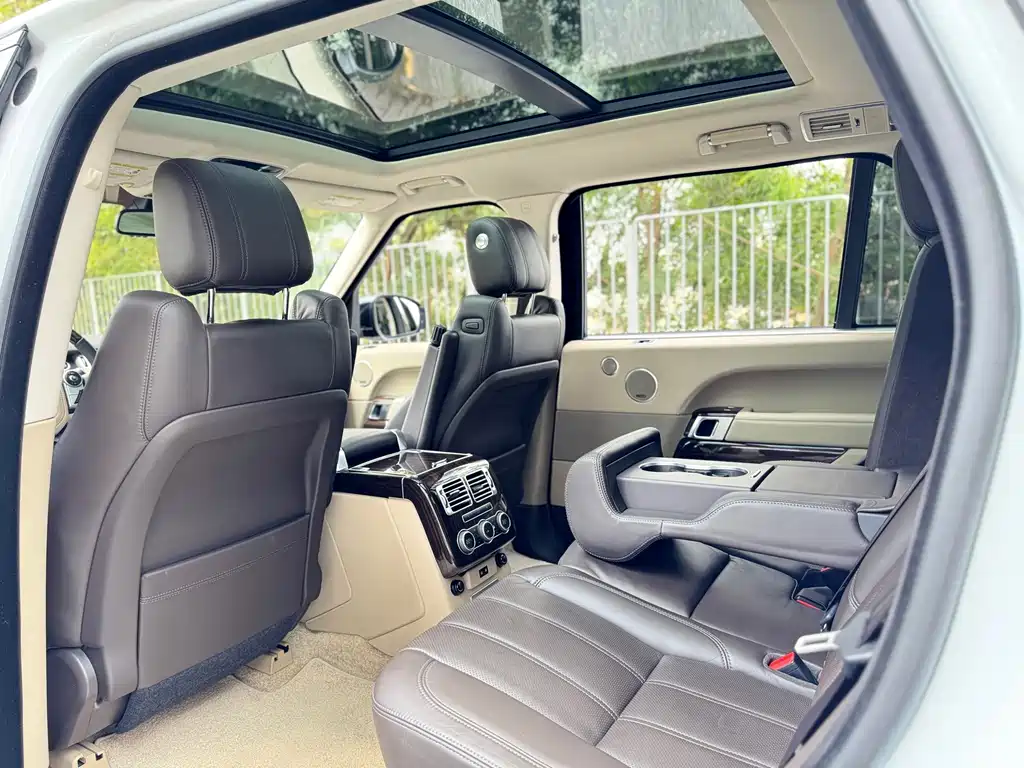 Land Rover Range Rover — миниатюра 11