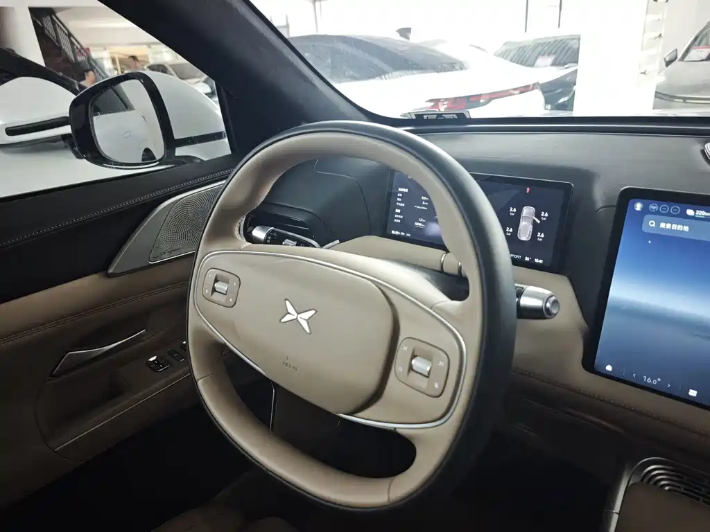 XPeng G9 — миниатюра 9