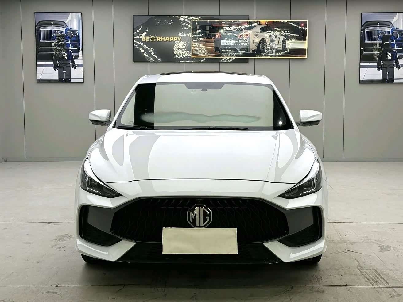 MG MG5 1.5 л 2022 г. Белый, пробег 39000 км