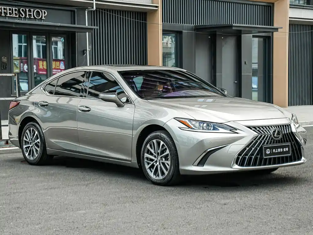 Lexus ES — миниатюра 3