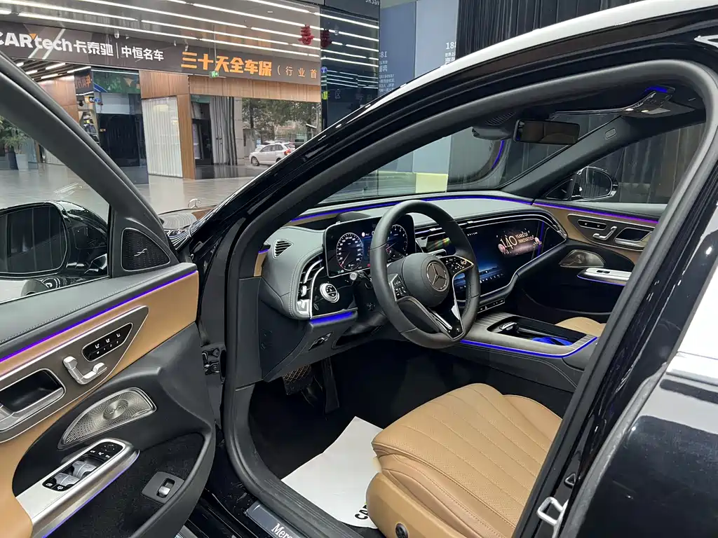 MERCEDES-BENZ E CLASS