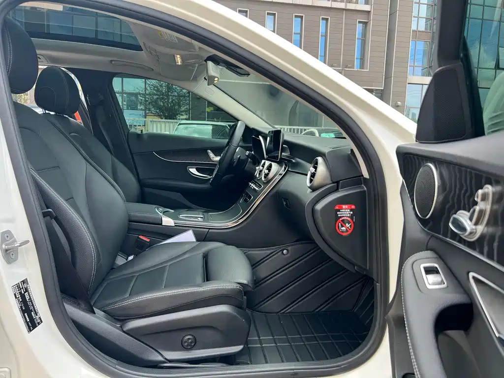 Mercedes-Benz C-Class (Import) — миниатюра 8