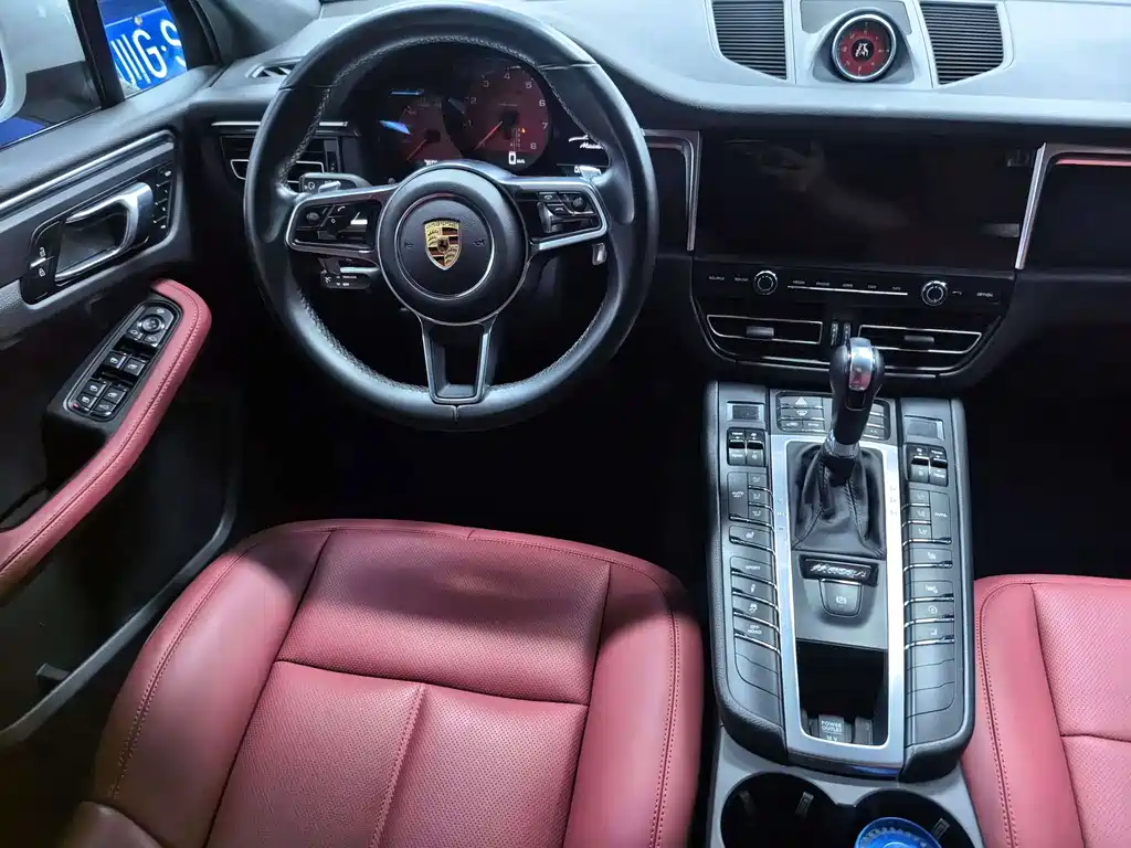 Porsche Macan — миниатюра 5