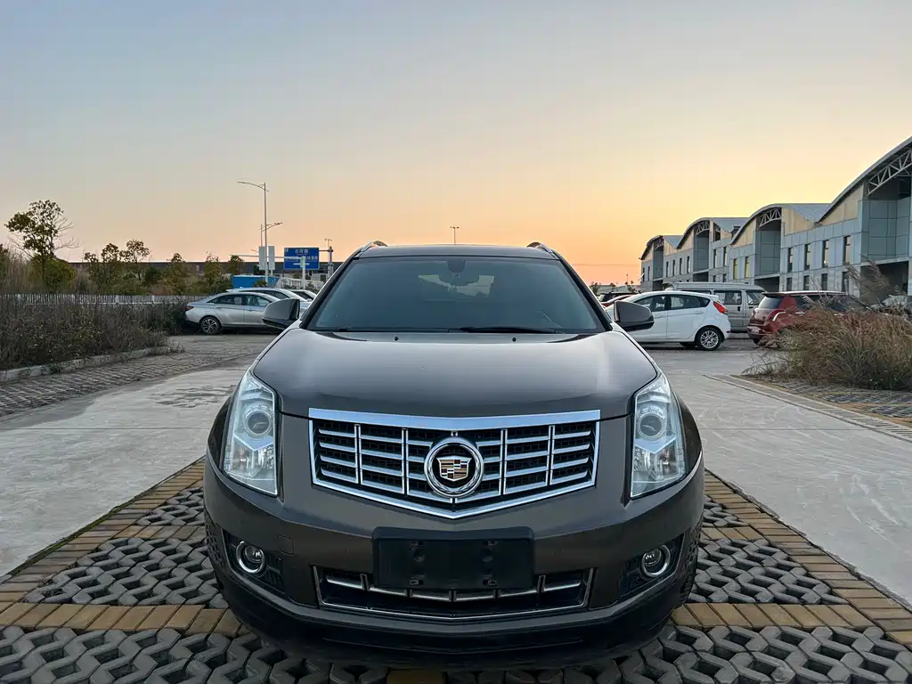 CADILLAC SRX
