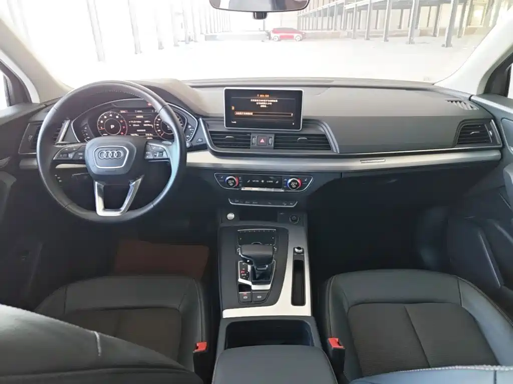 Audi Q5L — миниатюра 10