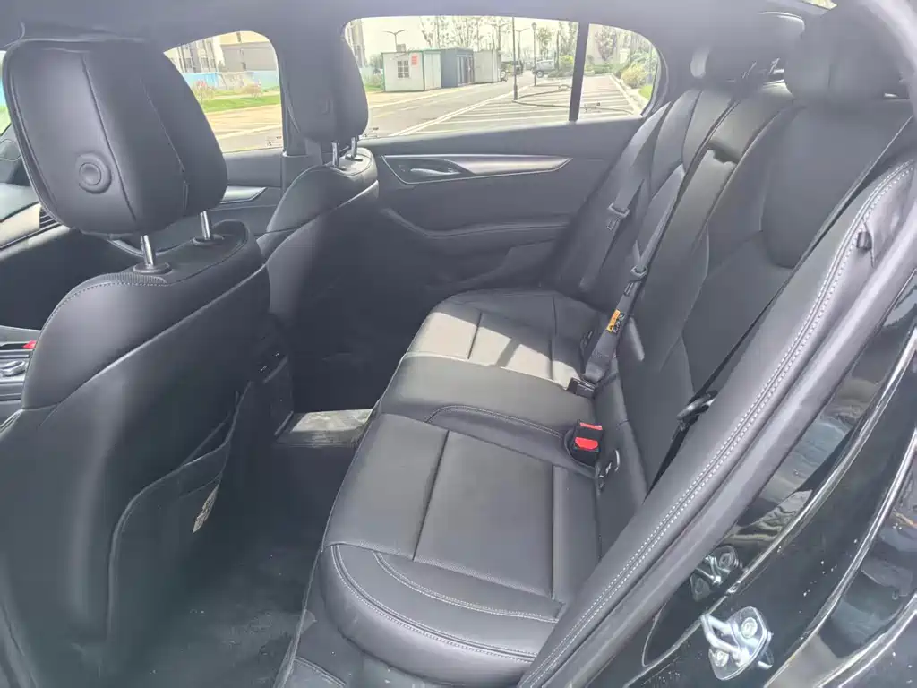 Cadillac CT5 2025 28T