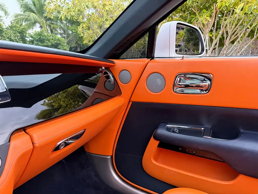 Rolls-Royce Dawn — миниатюра 13
