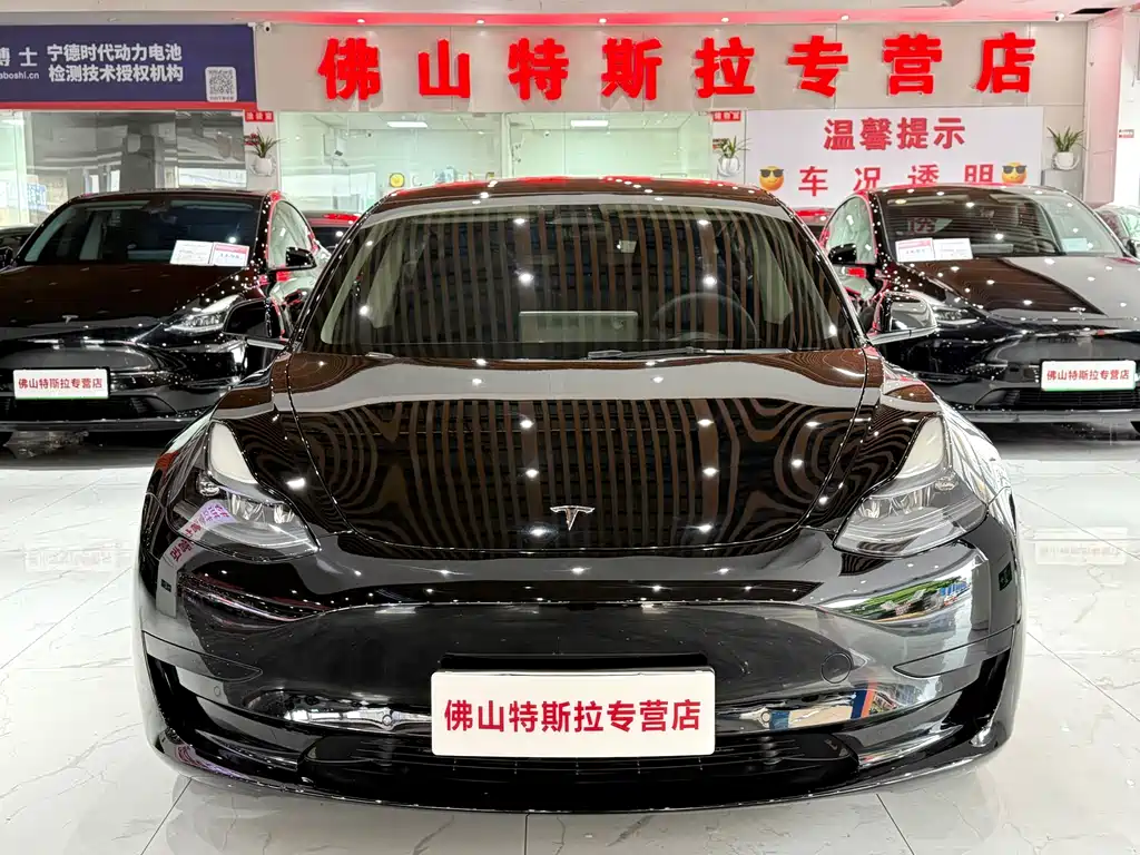 Tesla Model 3 — фотографии объявления, Фото 3