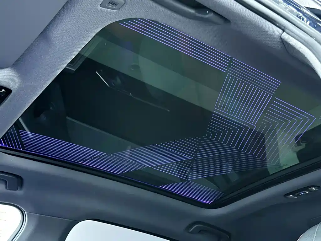 BMW 5 Series — миниатюра 8