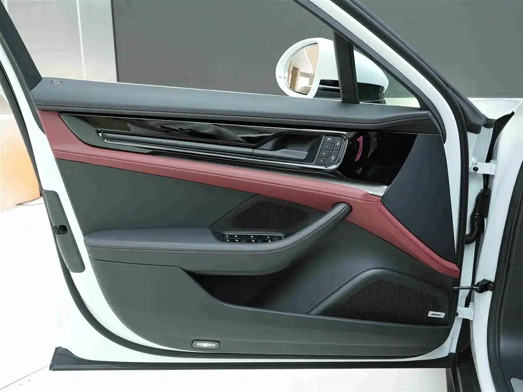 Porsche Panamera — миниатюра 15