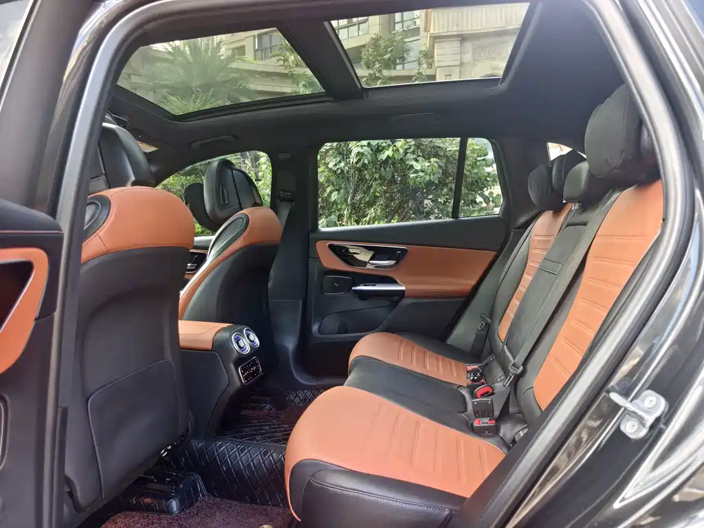 Mercedes-Benz GLC — миниатюра 10