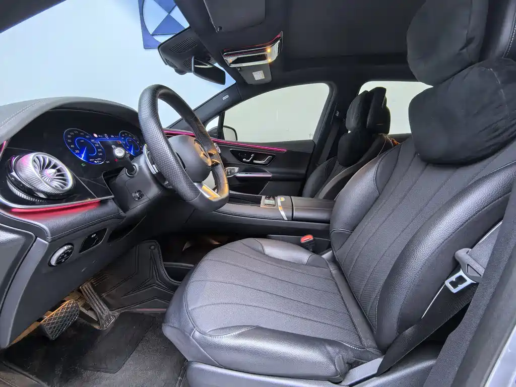 MERCEDES-BENZ EQE SUV