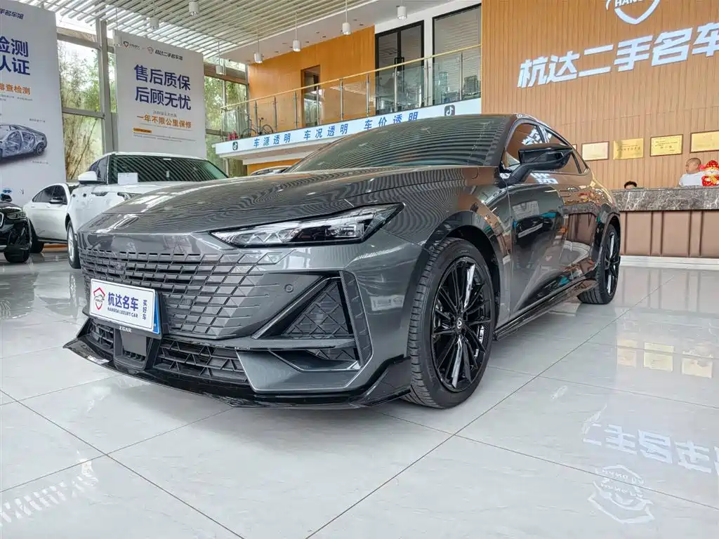 Changan UNI-V 2024