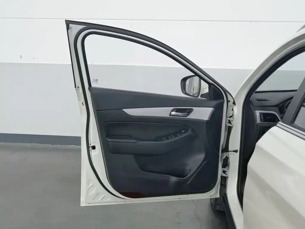 BAIC Senova X55 — миниатюра 8