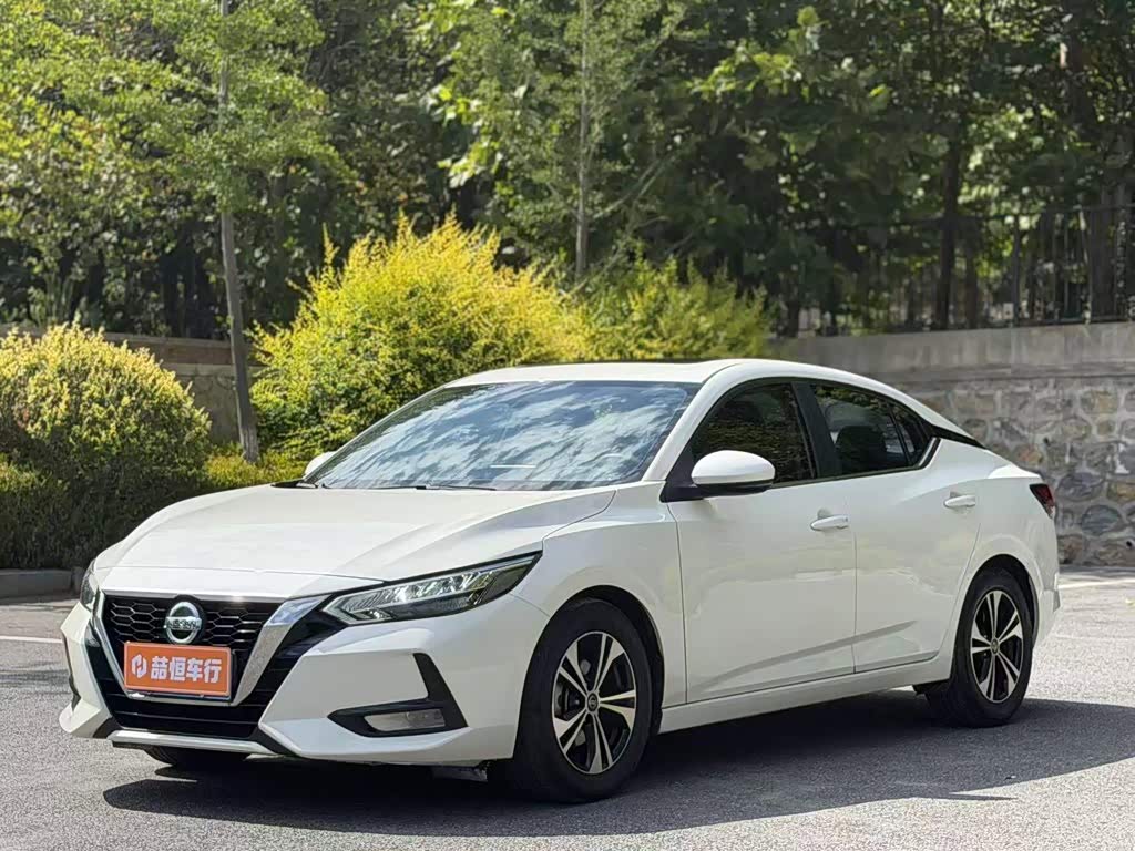 Nissan Sylphy 1.6 л 2021 г. Белый, пробег 50000 км