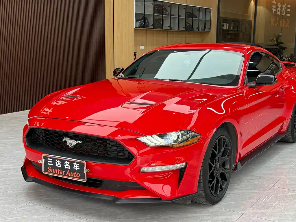 FORD MUSTANG
