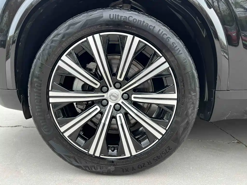 Volvo XC90 — миниатюра 16