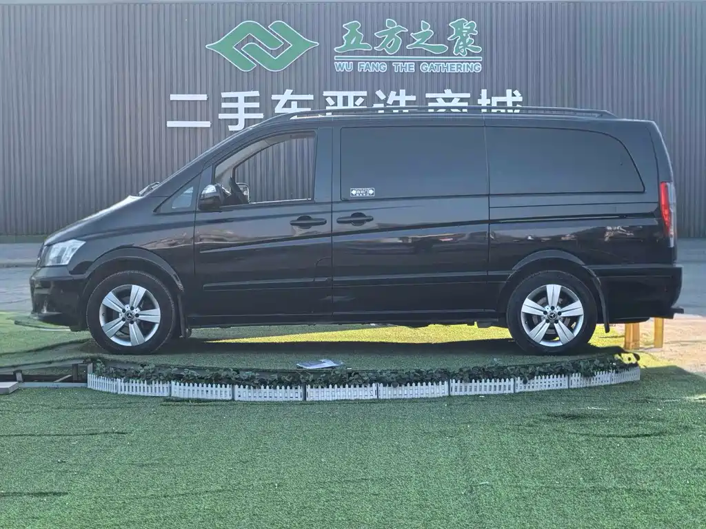 Mercedes-Benz Viano — миниатюра 19
