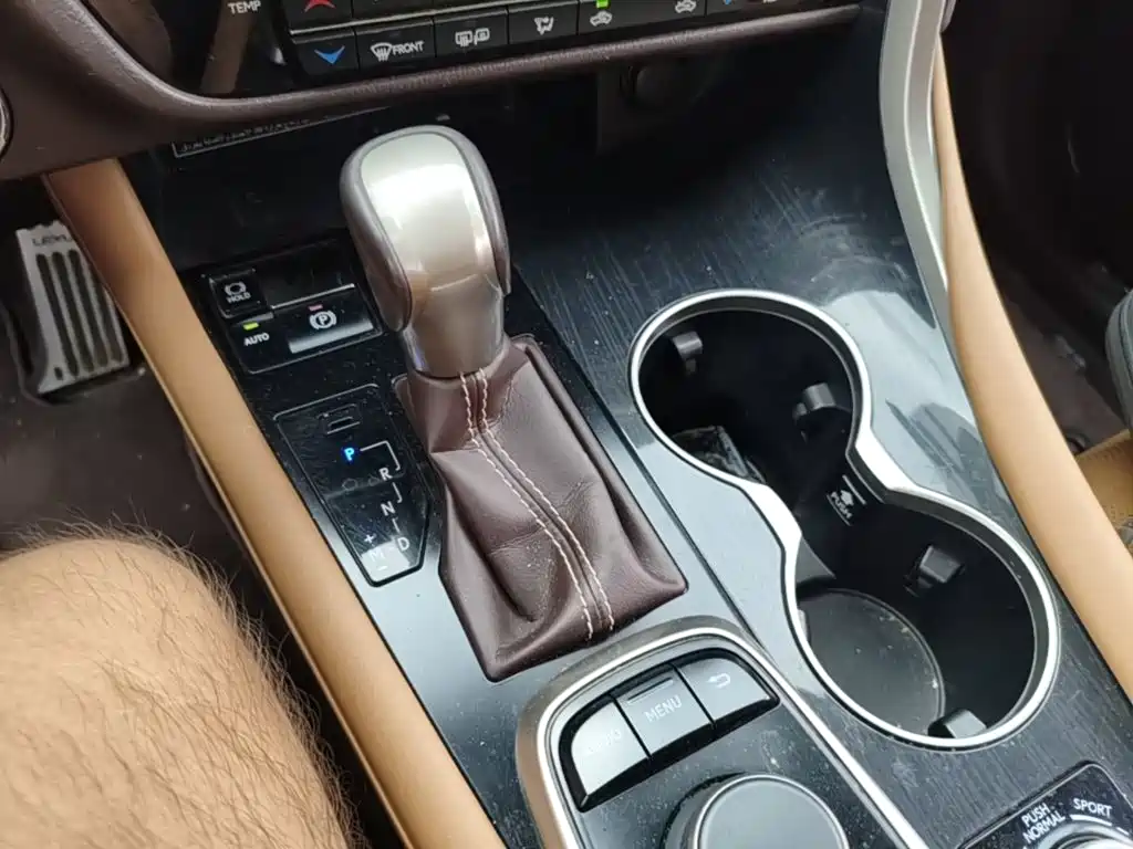 Lexus RX — миниатюра 14