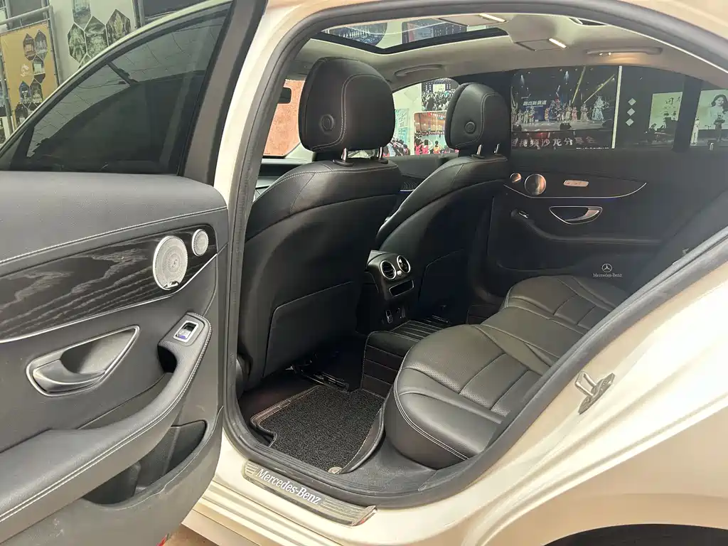 MERCEDES-BENZ C CLASS