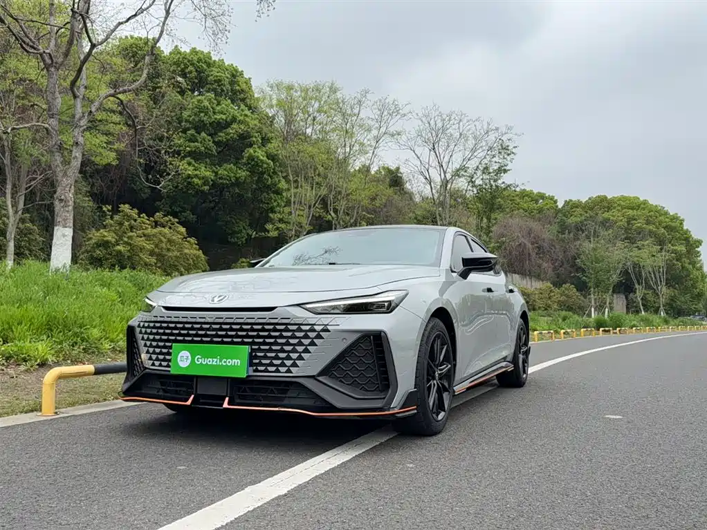 Changan UNI-V 2023