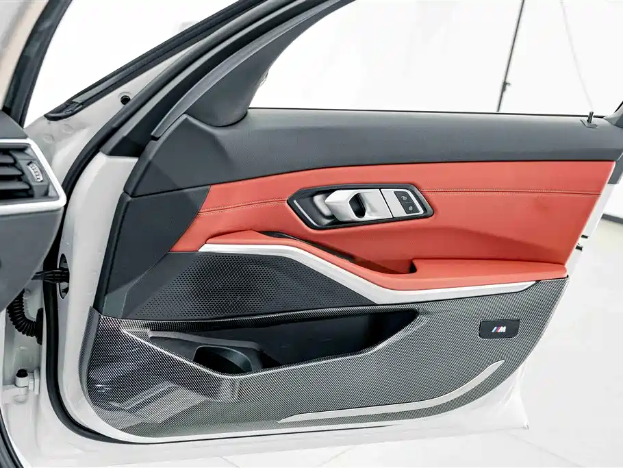 BMW 3 Series — миниатюра 13
