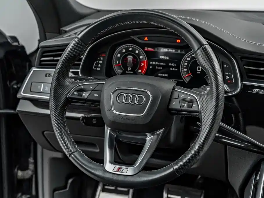 Audi Q8 — миниатюра 32