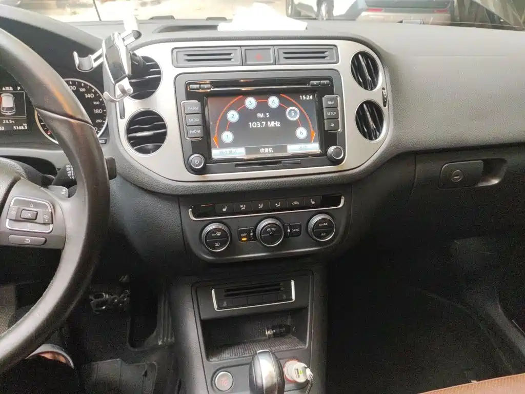 Volkswagen Tiguan — миниатюра 10