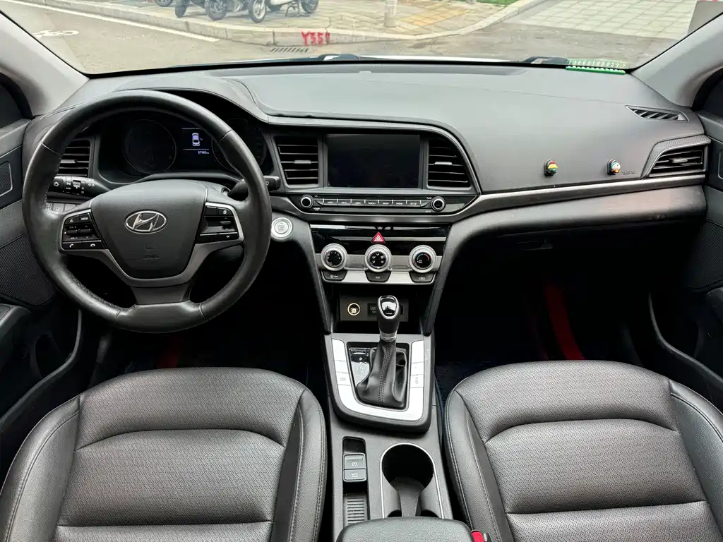 Hyundai Elantra 2020 1.5L CVT Elite