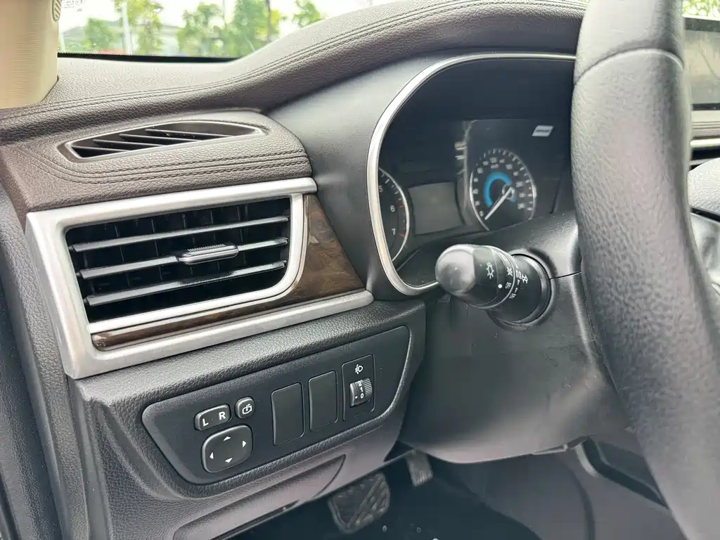 Fengon 580 1.5T CVT Luxury Type, фото 23