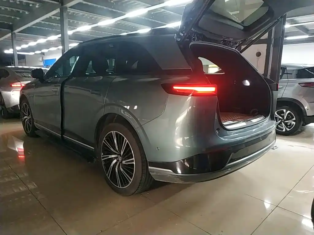 XPeng G9 — миниатюра 5
