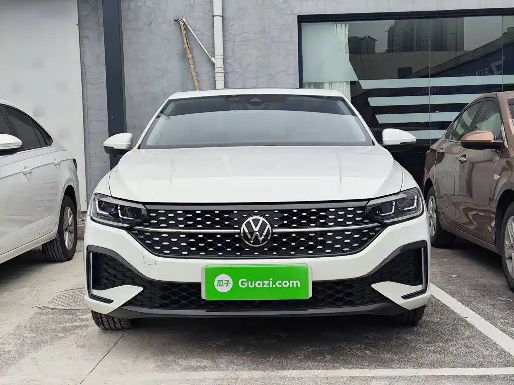 Volkswagen Lavida — миниатюра 3