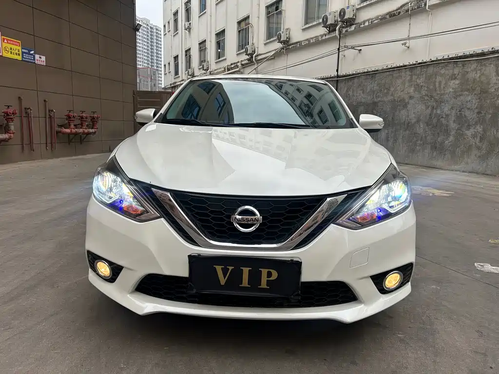 NISSAN XUAN YI