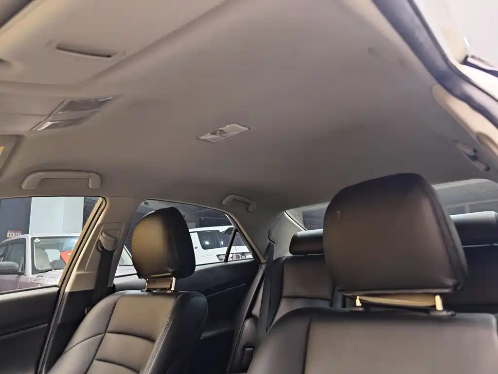 Toyota Reiz 2.5S Elite Sharp Edition, фото 13