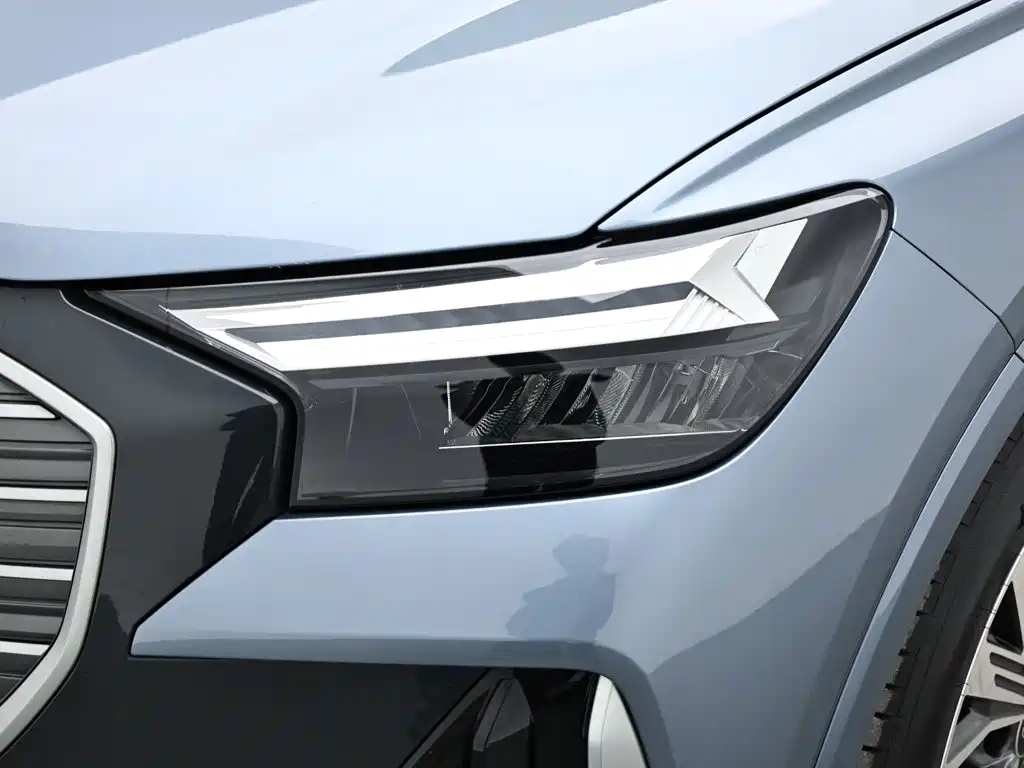 Audi Q4 e-tron — миниатюра 18