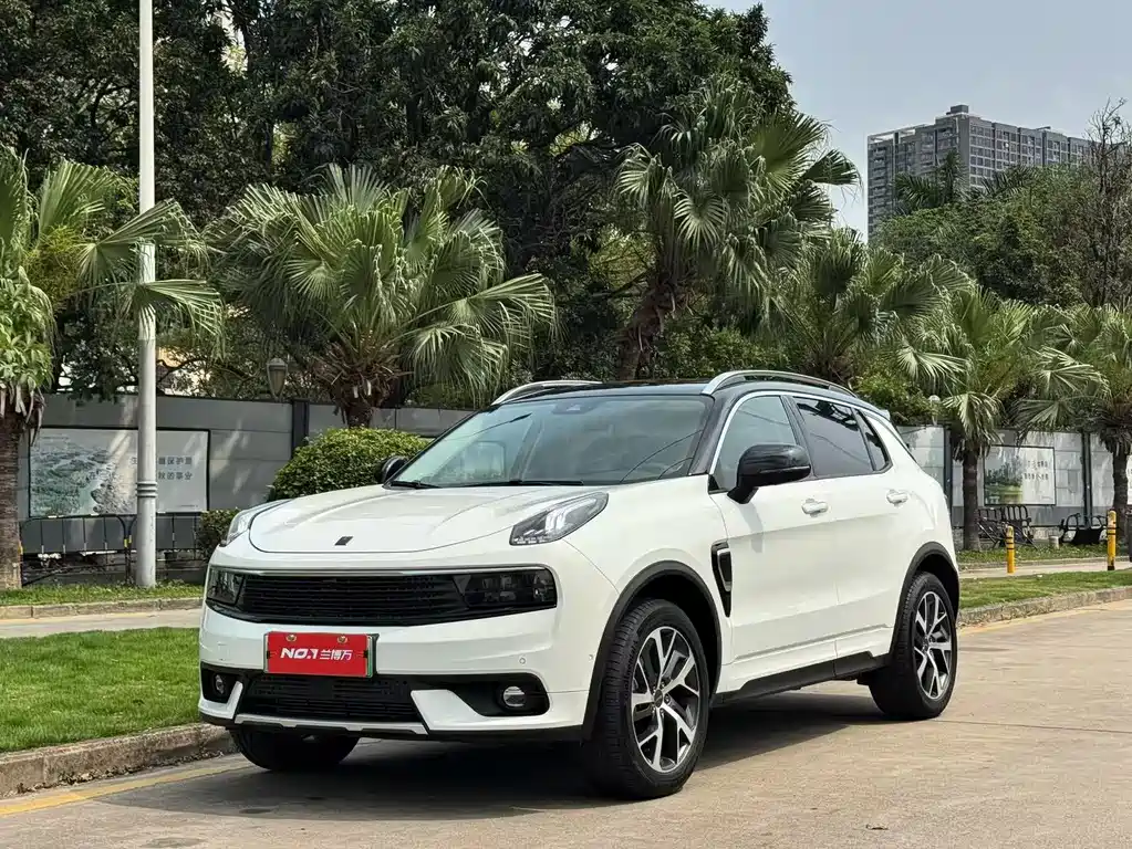 Lynk & Co 01 EM-P 2019