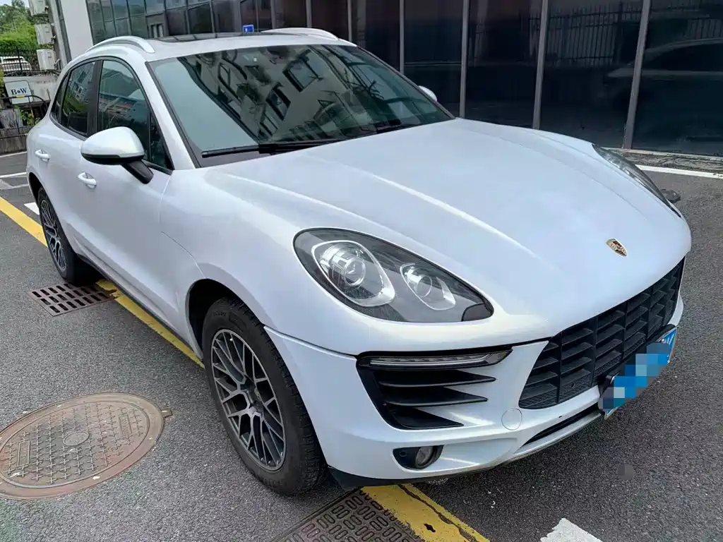 Porsche Macan — миниатюра 2