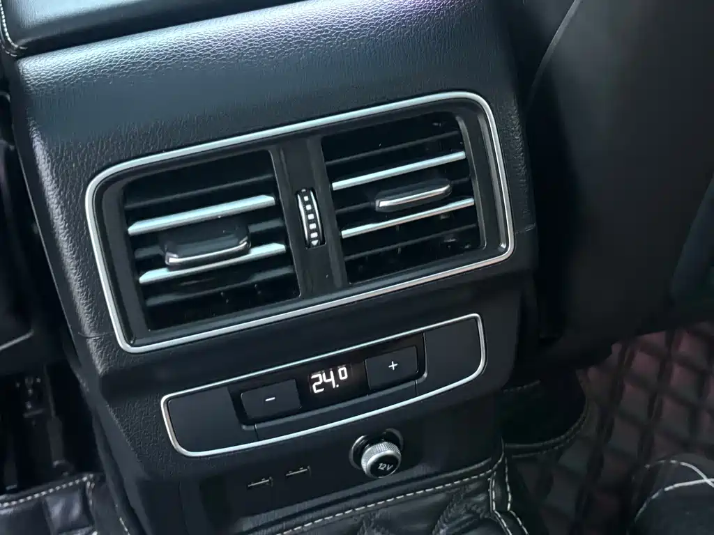 Audi Q5L — миниатюра 12