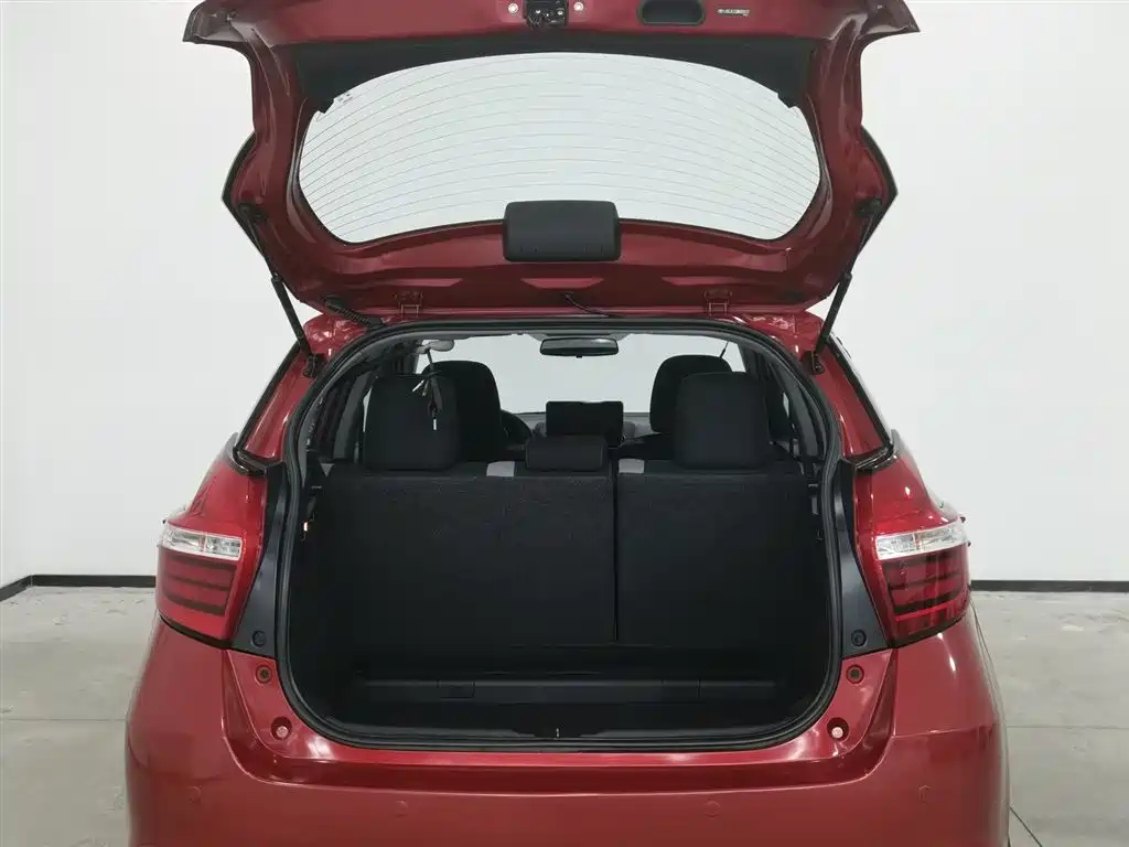 TOYOTA YARIS L ZHIXUAN