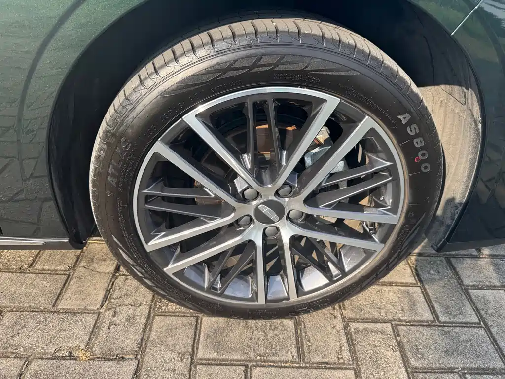 Geely Emgrand - фото 24