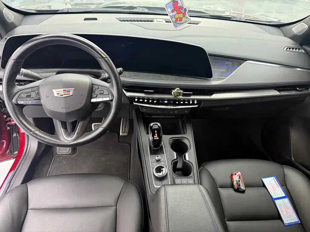 Cadillac XT4 — миниатюра 10