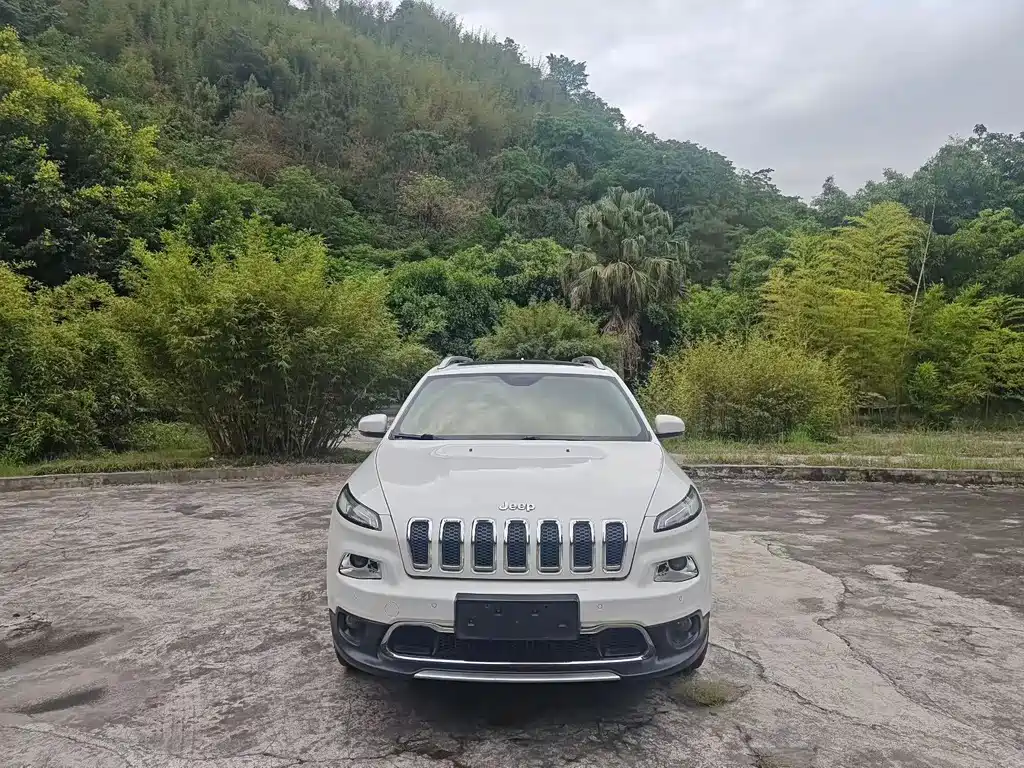 Jeep Cherokee 2016