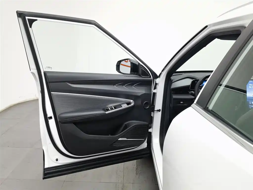 GEELY AUTOMOBILE BOYUE