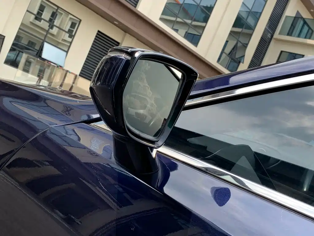 Lexus ES — миниатюра 9