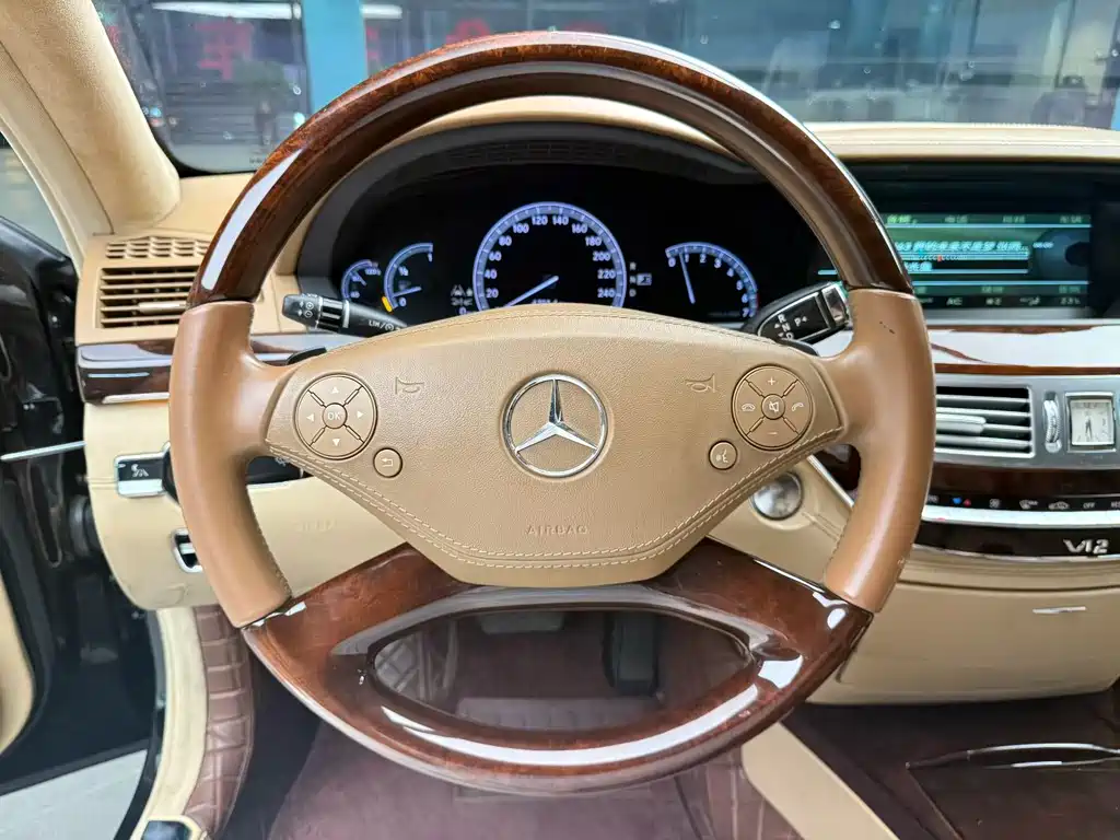 Mercedes-Benz S-Class — миниатюра 8